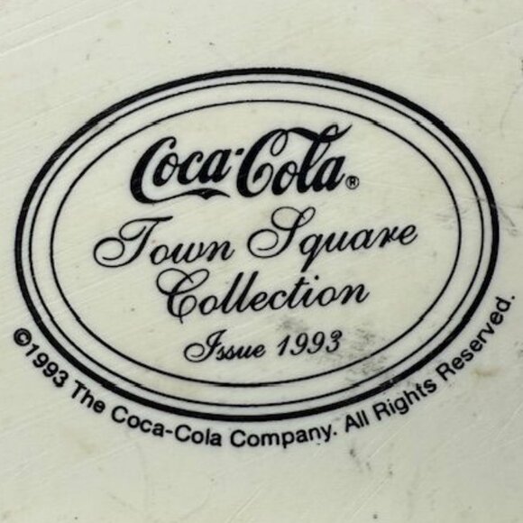 Vintage Coca-Cola Town Square Collection Pickup Truck w/Removable Barrels Figure - Picture 12 of 13